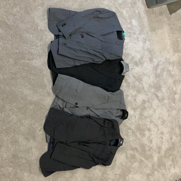 Men’s suit bundle